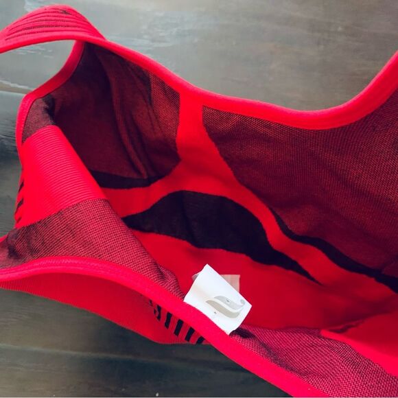 RARE Fabletics Persimmon/Black Ribbed Seamless Low Impact Sports Bra | Size: XS - Picture 7 of 8
